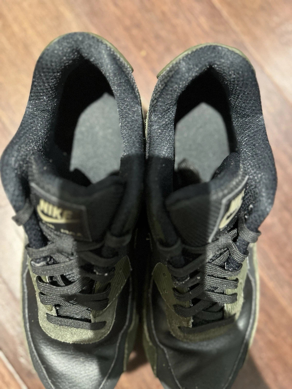 Nike Air Max 90 Leather Medium Olive Size 10.5