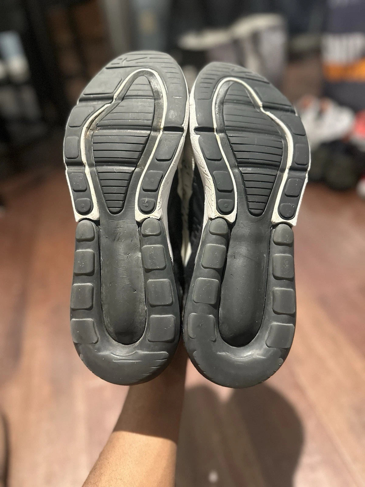 Nike Air Max 270 White/Metallic Gold/Black Size 10