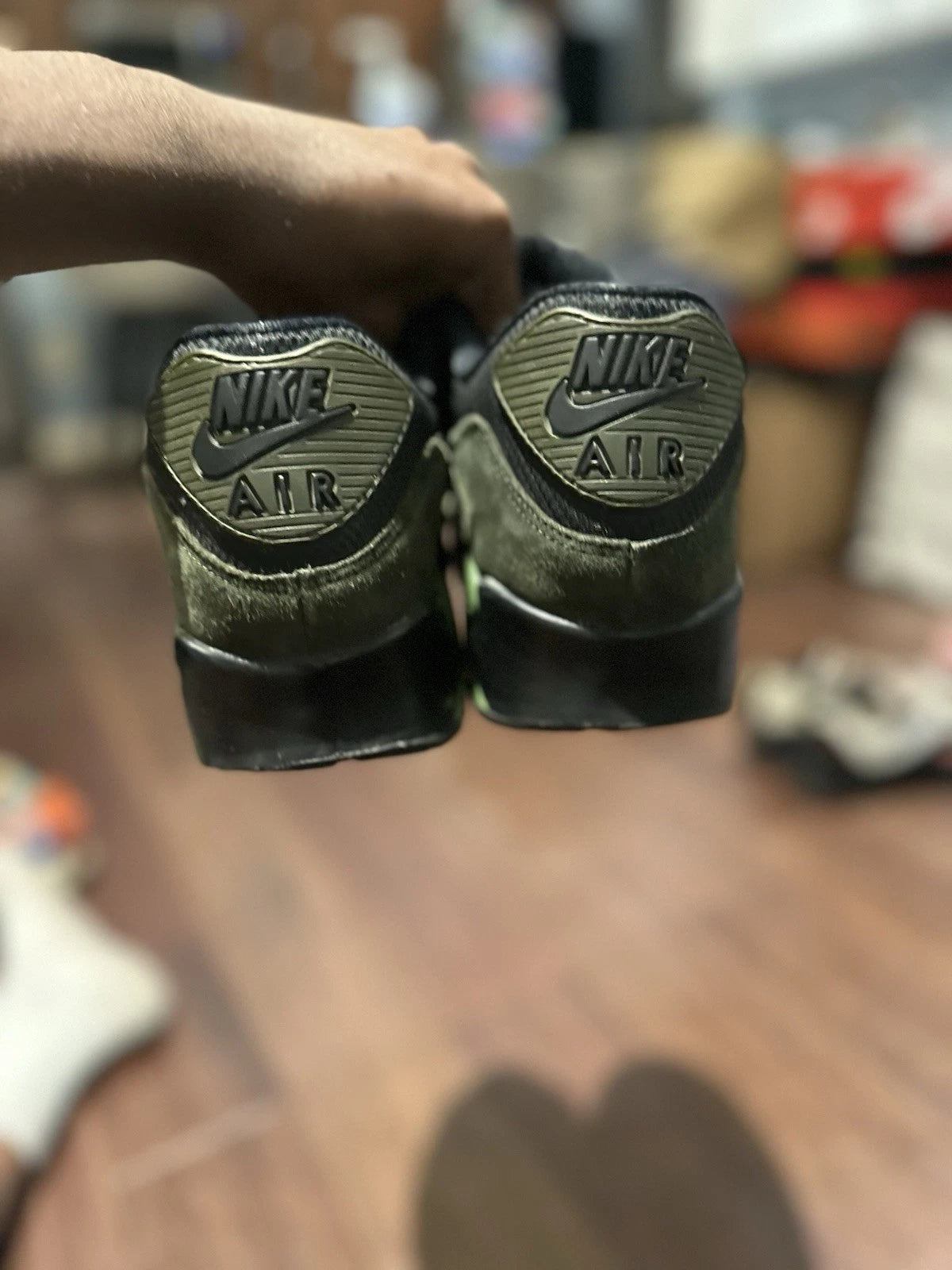 Nike Air Max 90 Leather Medium Olive Size 10.5