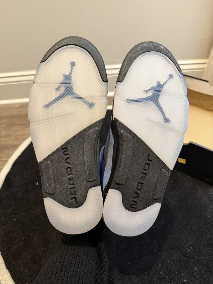 Nike Air Jordan 5 Retro ‘UNC’