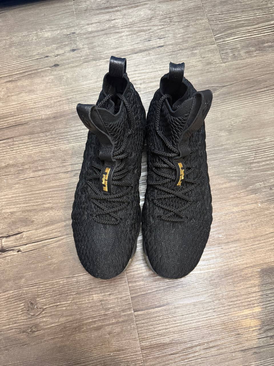 Nike Lebron 15 Black Gold - 897648-006 - US 12