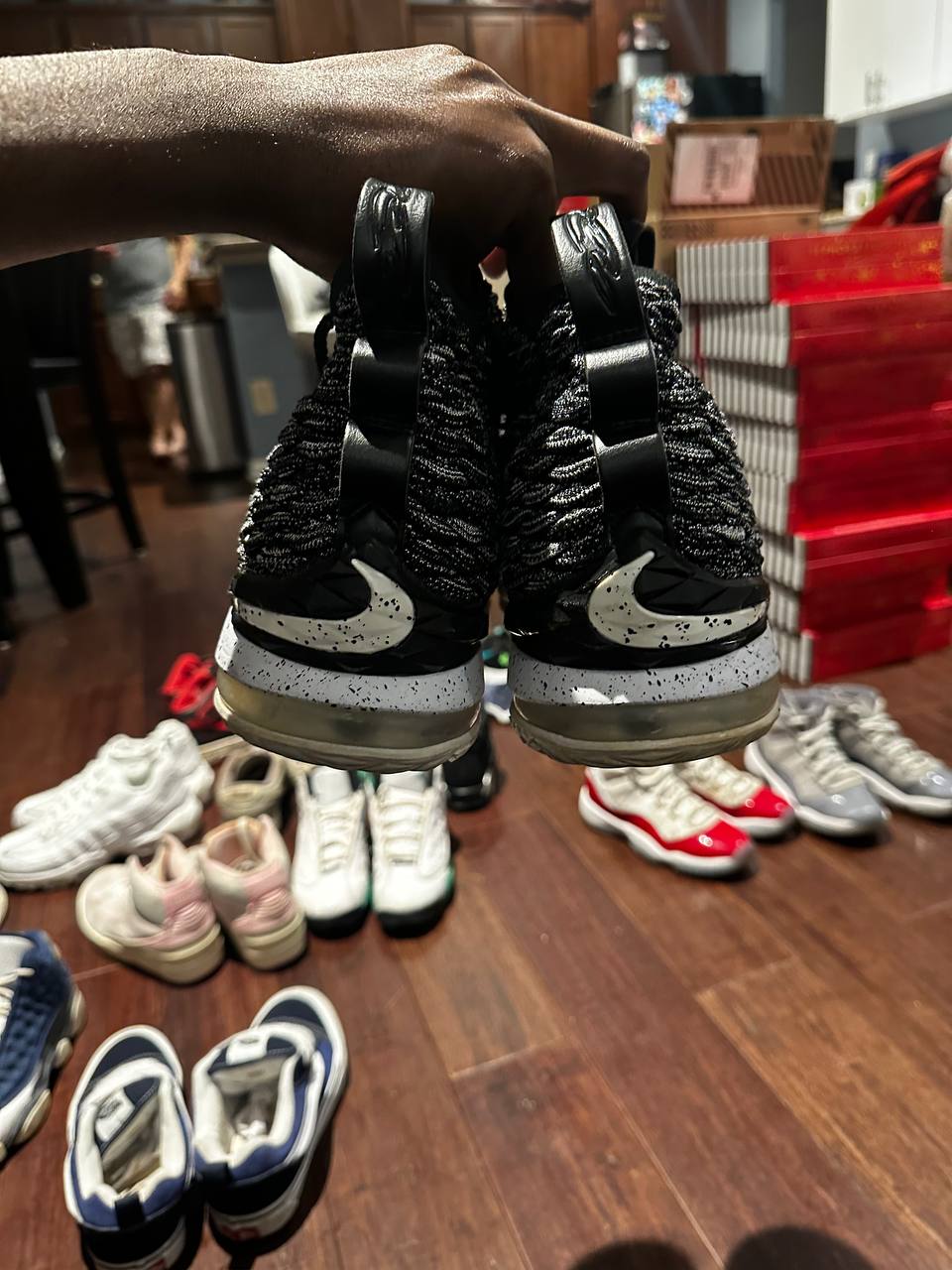 Lebron 15 Ashes - LEBRON 15 ASHES - US 12