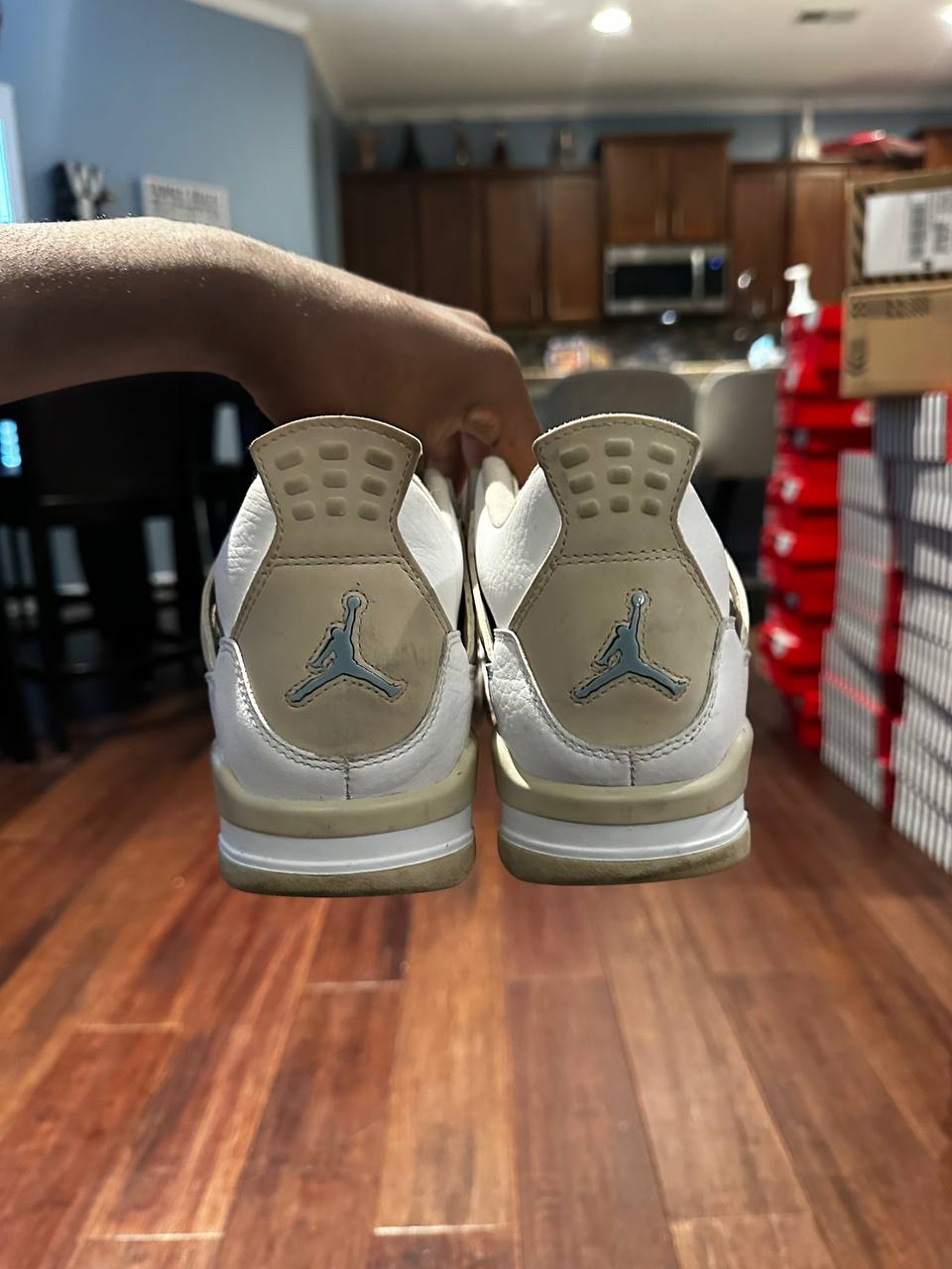 Jordan 4 Linen - 487724-118 - US 6.5