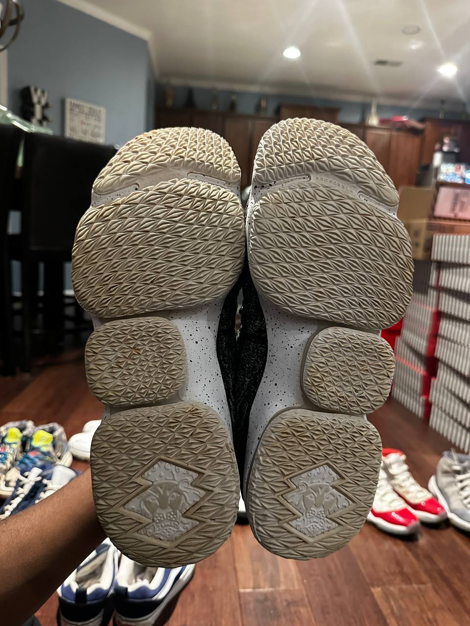 Lebron 15 Ashes - LEBRON 15 ASHES - US 12